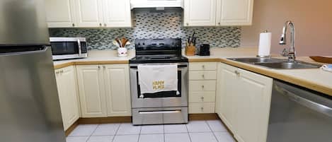 Fridge, microwave, oven, dishwasher