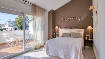 4 slaapkamers, een strijkplank/strijkijzer, wifi, beddengoed