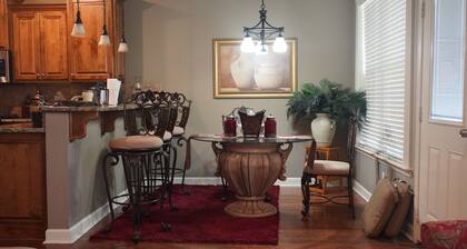 Gorgeous Townhouse West Little Rock