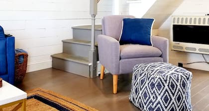 "The Cottage " is Perfect couples retreat!