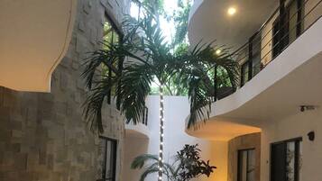 Enceinte de lâhĂ©bergement