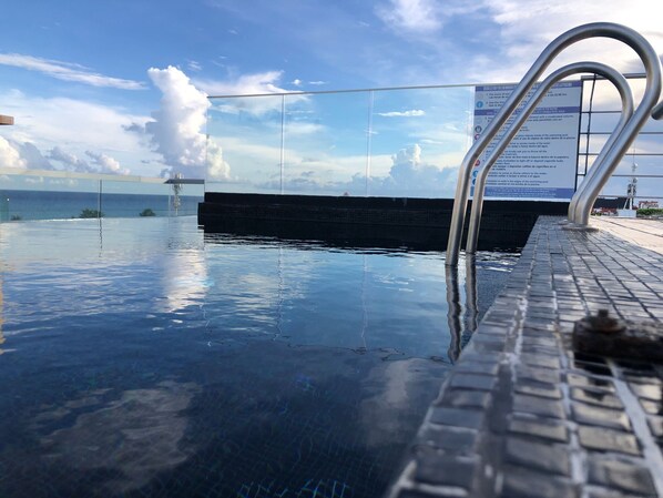 Alberca al aire libre 