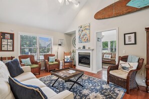 Smart TV, fireplace, DVD player, books