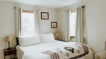 Iron/ironing board, travel crib, WiFi, bed sheets