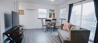 Quite Studio w/ Patio and Laundry