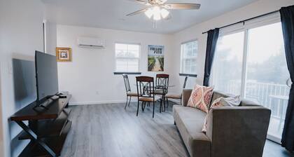 Quite Studio w/ Patio and Laundry