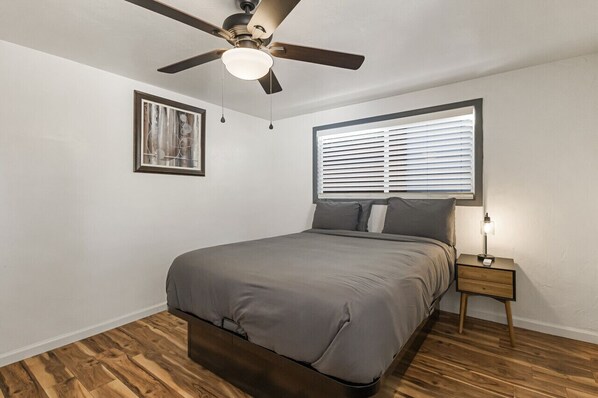 1 soverom, strykejern/-brett, reiseseng for barn og wi-fi