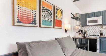 Chic Guesthouse Near Downtown | Stylish, Private & Cozy