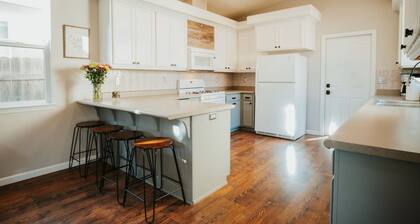 Central Coziness - Steps from Chico's Hub