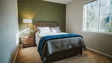 3 bedrooms, desk, iron/ironing board, free WiFi