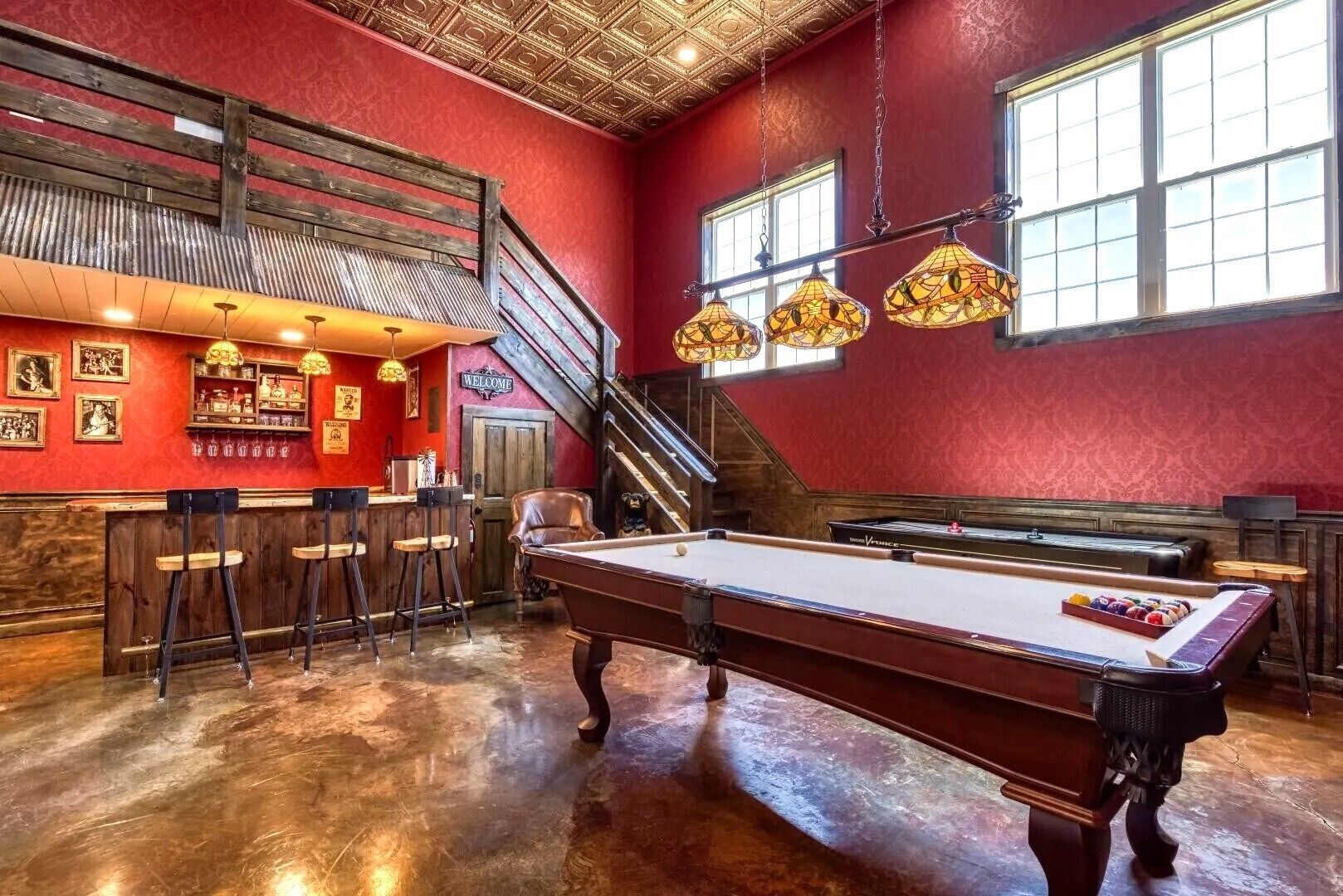 MT VIEW/HOT TUB/GAME RM/THEATER/GREAT LOCATION 