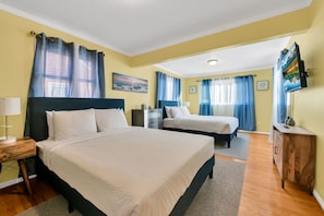 2 habitaciones, escritorio, tabla de planchar con plancha y wifi gratis