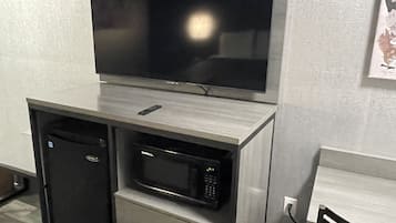 高級寢具、書桌、熨斗/熨衣板、免費無線上網