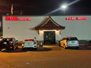 Free self-parking - The Wayne Inn (Wayne)