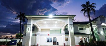 Palace Inn I10East & John Ralston