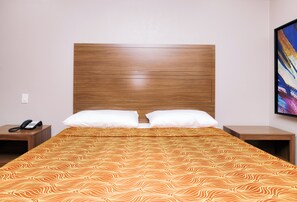 Standard Room | Free WiFi, bed sheets