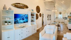 Smart TV, music library, video library, stereo - Luxury 3BR · protected dock · oceanfront · private gated peninsula (Marsh Harbour)