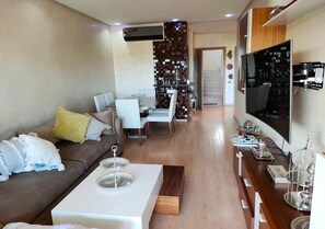 TV - High standing apartment in Prestigia Marrakech 5211 (Marrakech)