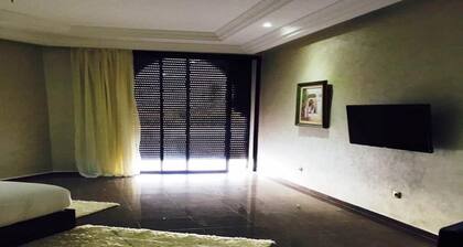 Beautiful villa with swimming pool in Marrakech 5229