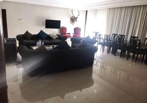 TV - Beautiful villa with swimming pool in Marrakech 5229 (Marrakech)