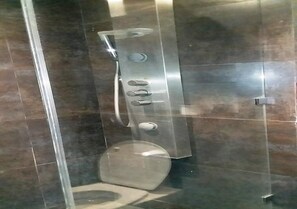 Regadera y bidet 