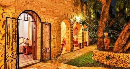 Splendid Riad with pool in Essaouira 5286