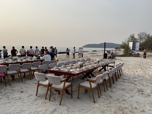Outdoor banquet area - Asian Koh Kong Hotel (Khemarak Phoumin)