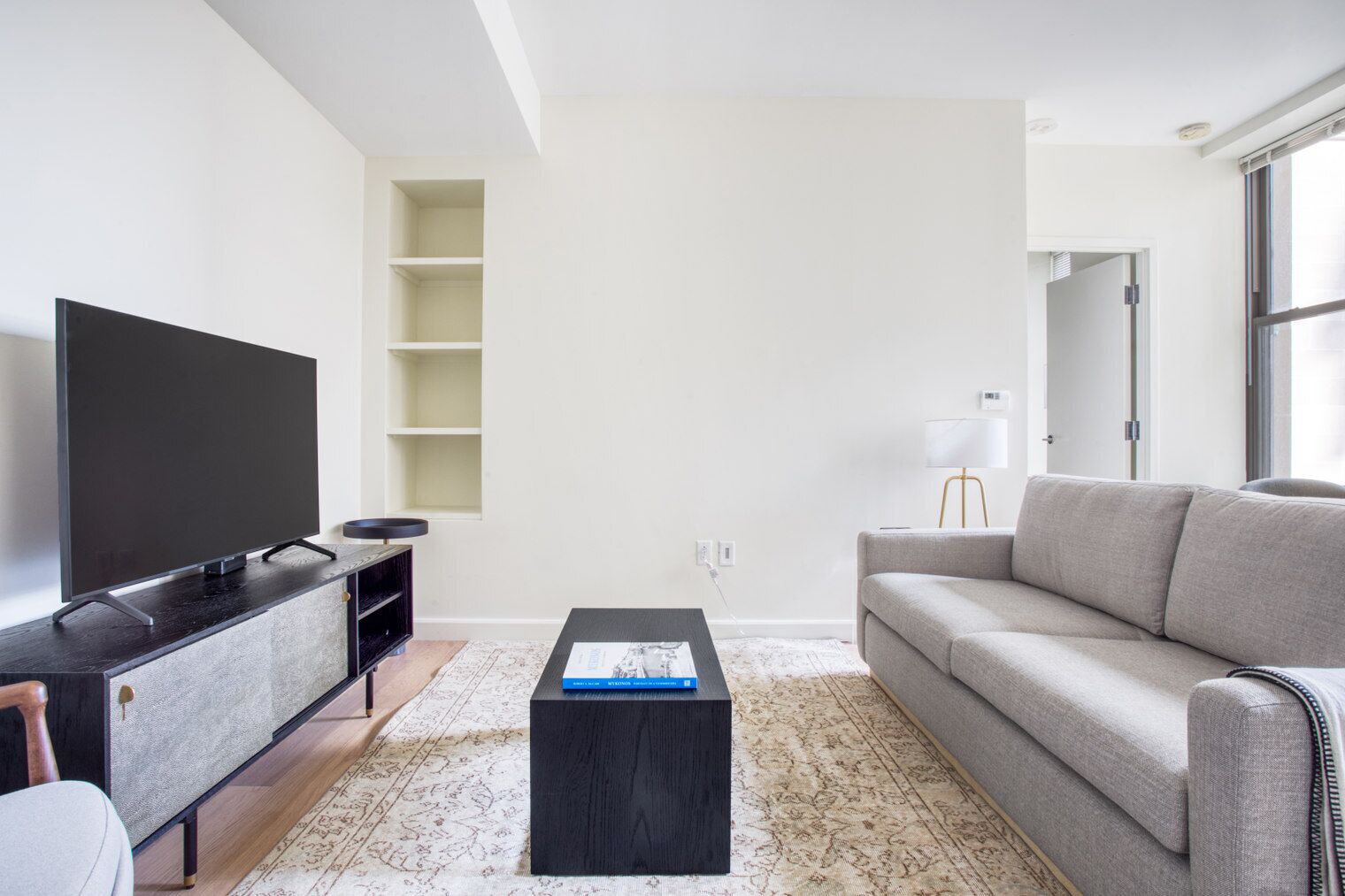 Beauty in Back Bay, 1BR w/ Gym, close to the Common by Blueground