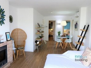 3 bedrooms, iron/ironing board, Internet, bed sheets