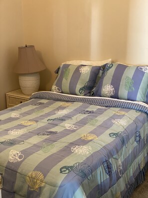 2 chambres, fer et planche à repasser, accès au Wi-Fi (inclus)