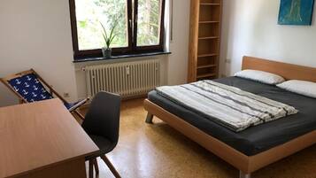2 Schlafzimmer, Bügeleisen/Bügelbrett, kostenloses WLAN, Bettwäsche