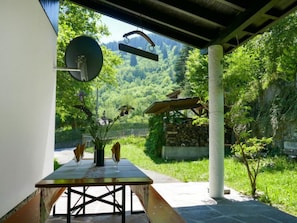 Outdoor dining