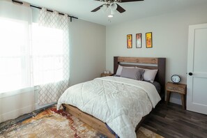 3 soverom, strykejern/-brett, wi-fi (inkludert) og sengetøy