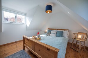 3 υπνοδωμάτια, χώρος εργασίας για λάπτοπ, σίδερο/σιδερώστρα 