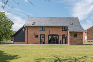 Exterior - Chapel Cottage, Pond Hall Farm, Hadleigh (Ipswich)