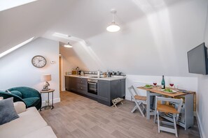 1 bedroom, laptop workspace, bed sheets