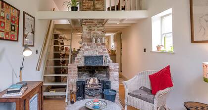 The Wash House, Middleton