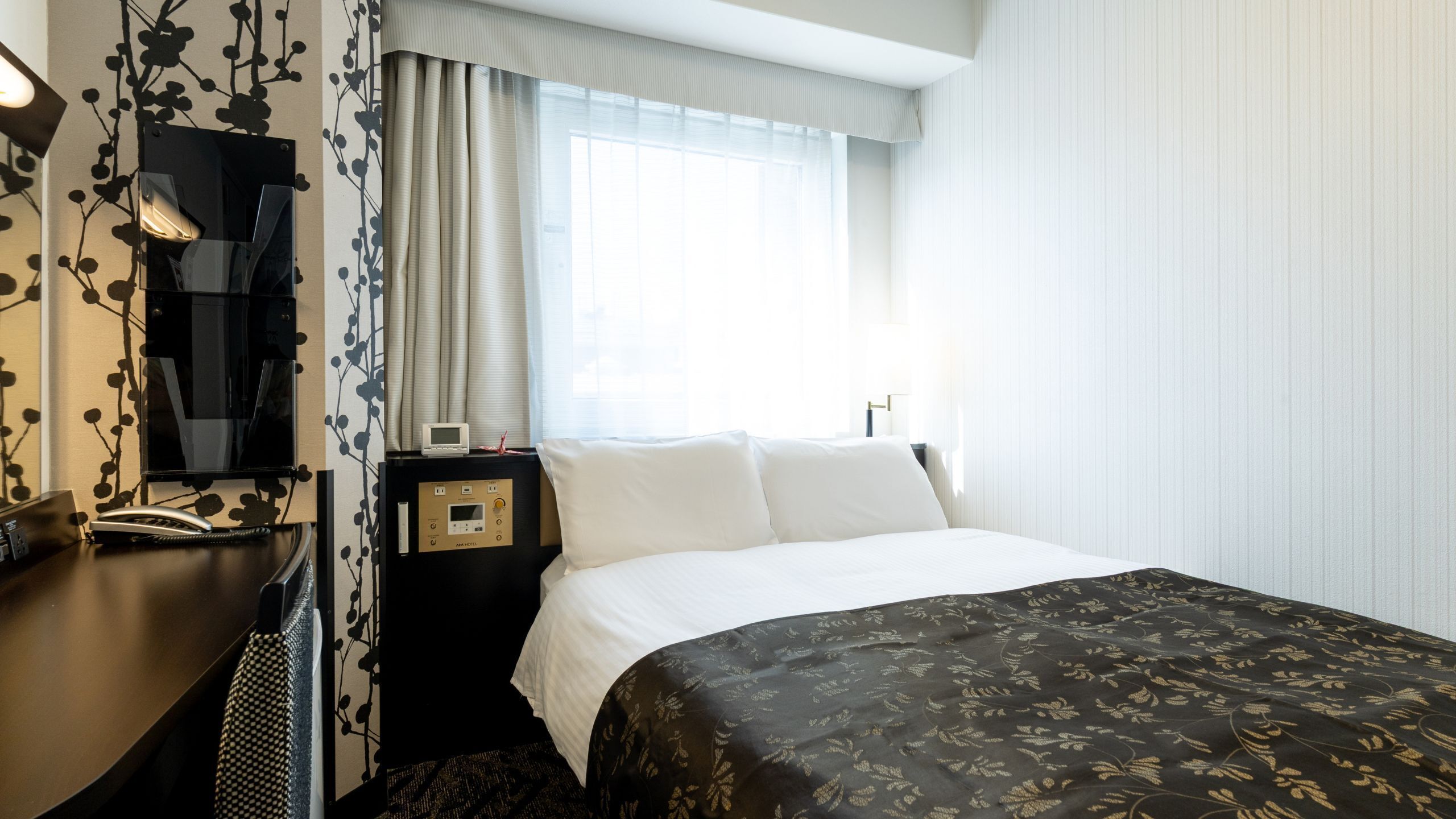 Down duvets, desk, blackout curtains, free WiFi