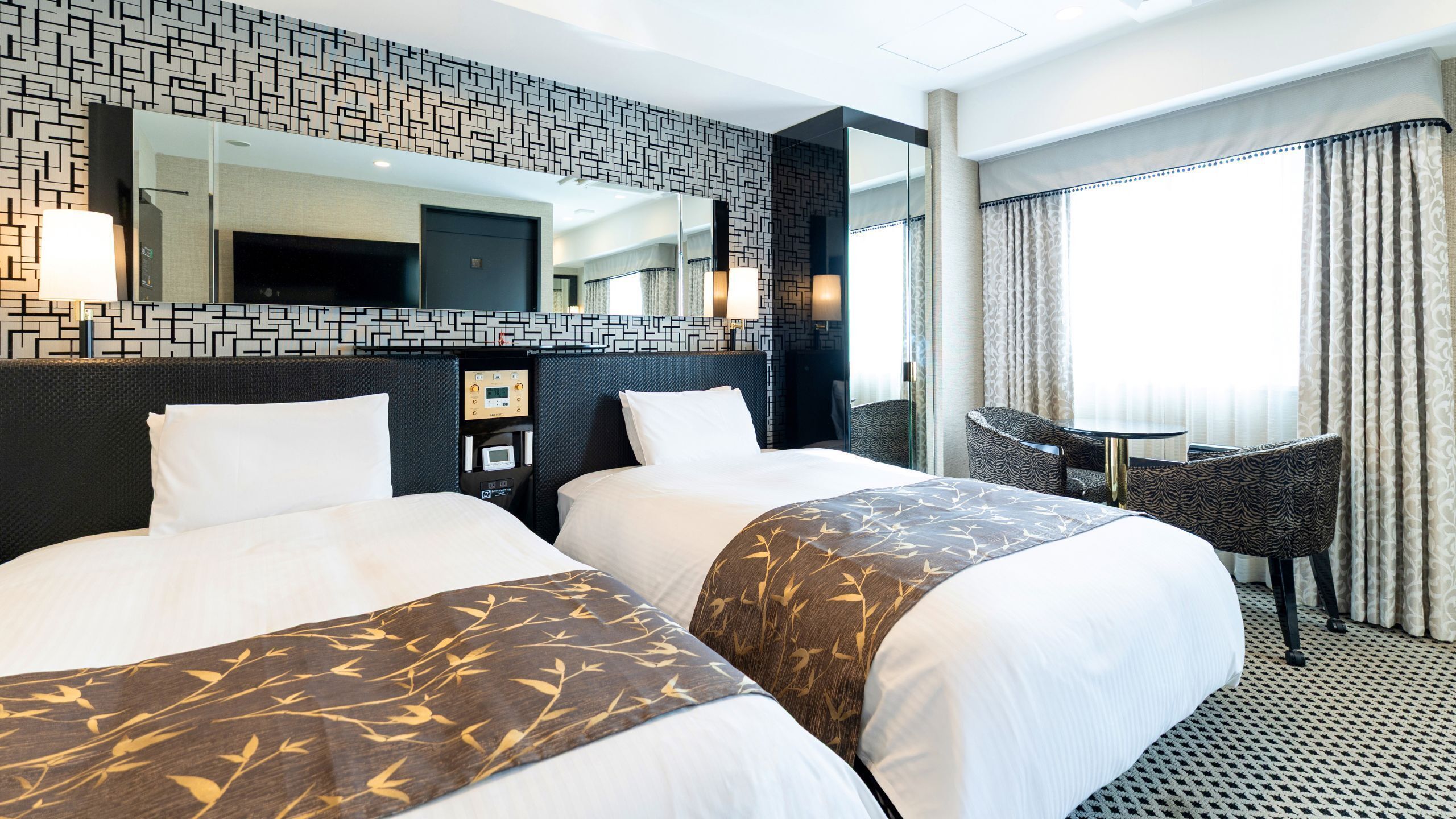 Down duvets, desk, blackout curtains, free WiFi