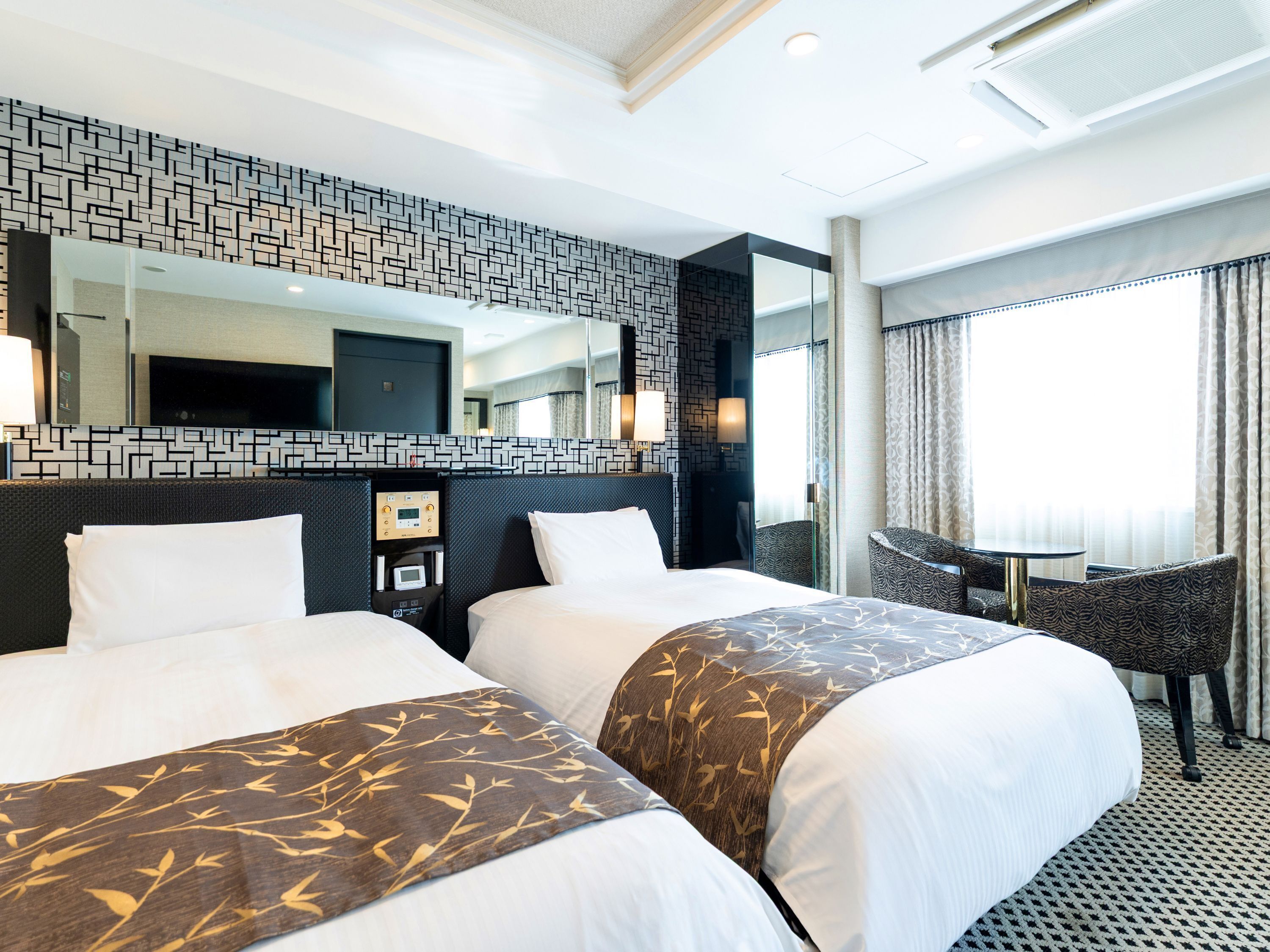 ห้องดีลักซ์ทวิน, ปลอดบุหรี่ | ผ้านวมขนเป็ด, โต๊ะทำงาน, ผ้าม่านกันแสง, Wi-Fi ฟรี