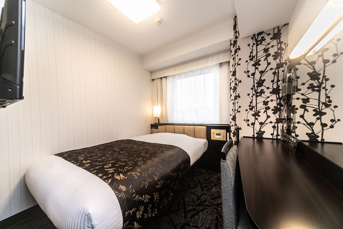 Kamar Standar, Bebas Asap Rokok (with 1bed) | Selimut bulu angsa, meja kerja, tirai kedap cahaya, dan Wi-Fi gratis