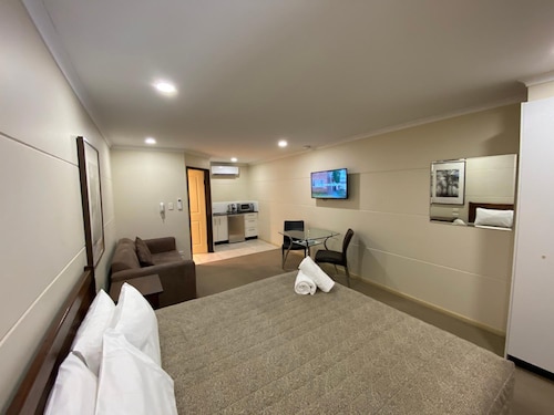 Balranald Club Motel