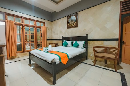 Family House, 4 Bedrooms | 4 bedrooms, desk, free WiFi, bed sheets