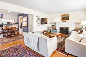 TV, fireplace, offices