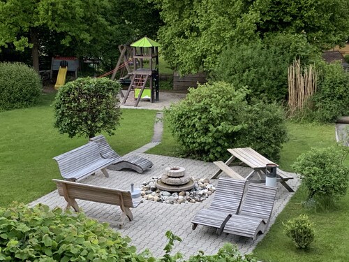 2-Zimmer-Ferienwohnung, 47qm, 1 Schlafzimmer, Balkon mit Bergblick