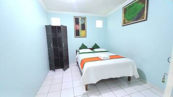 Maison Familiale, 3 chambres | 3 chambres, bureau, Wi-Fi gratuit, draps fournis