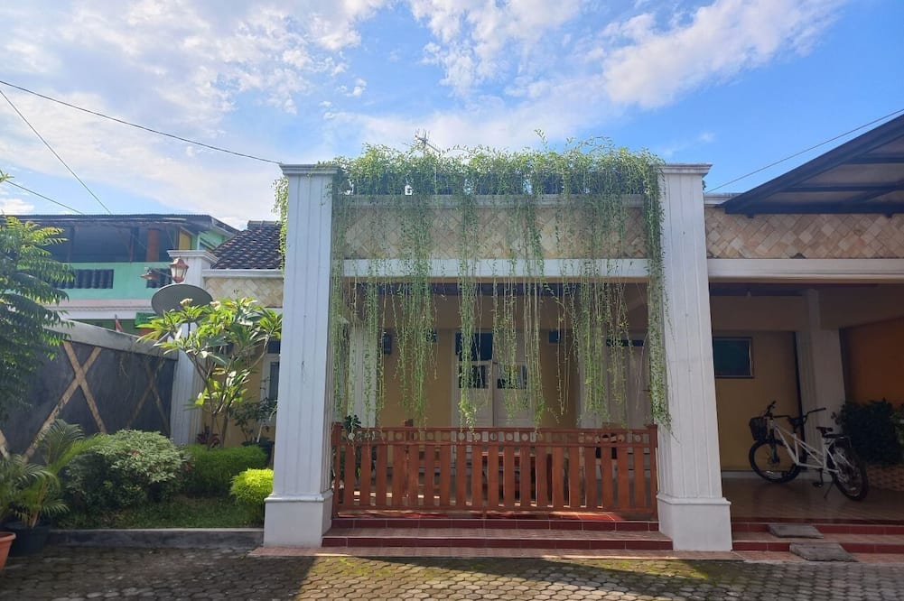 Homestay Simply Homy dekat Tugu Jogja dan Monjali