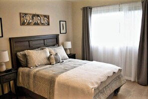 5 habitaciones, cuna de viaje, wifi gratis y ropa de cama