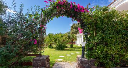 Holiday Home ‘Villa Mula 1’ with Wi-Fi, Garden & Shared Pool