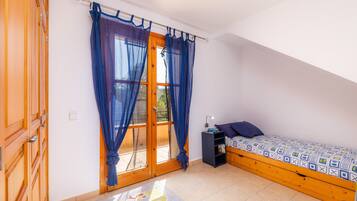 3 dormitoris, planxa i posts de planxar, wifi gratuïta i roba de llit